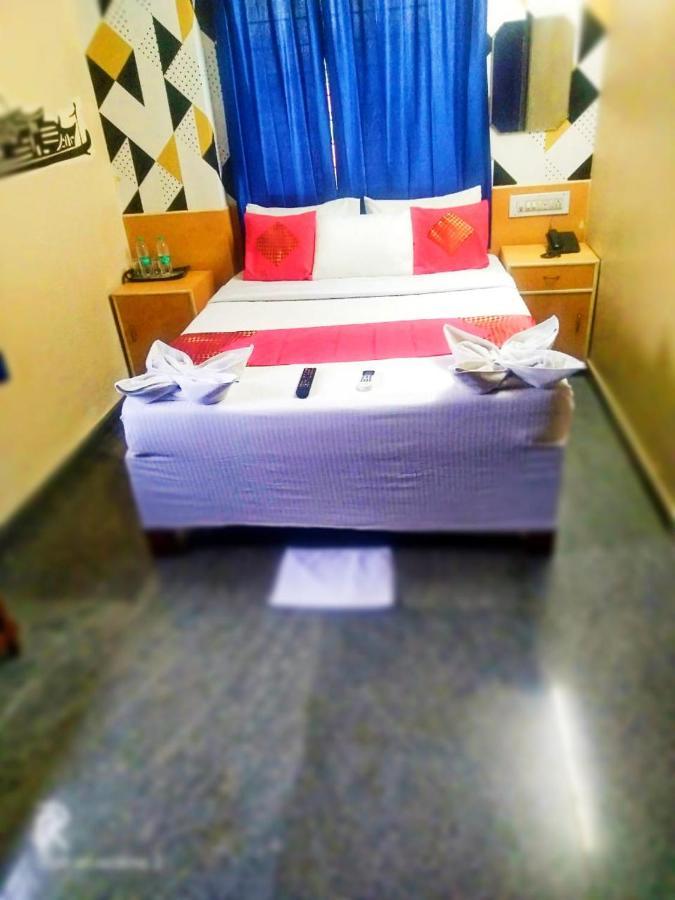 Oyo 75854 Hotel Harsha Residency Bengaluru Kültér fotó